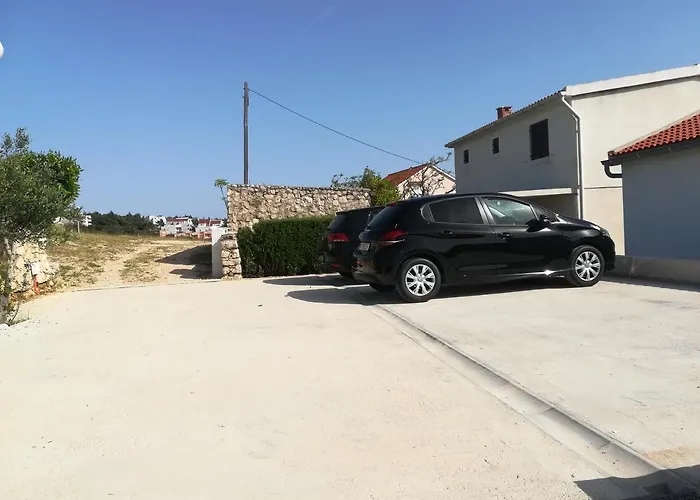 Antica * Šimuni
